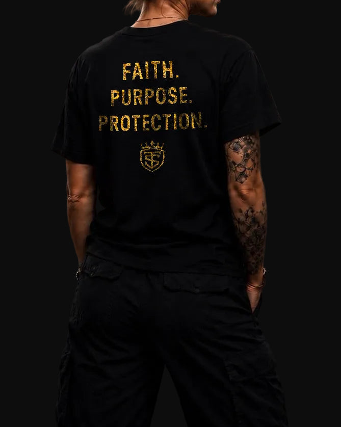 Minimal Tee